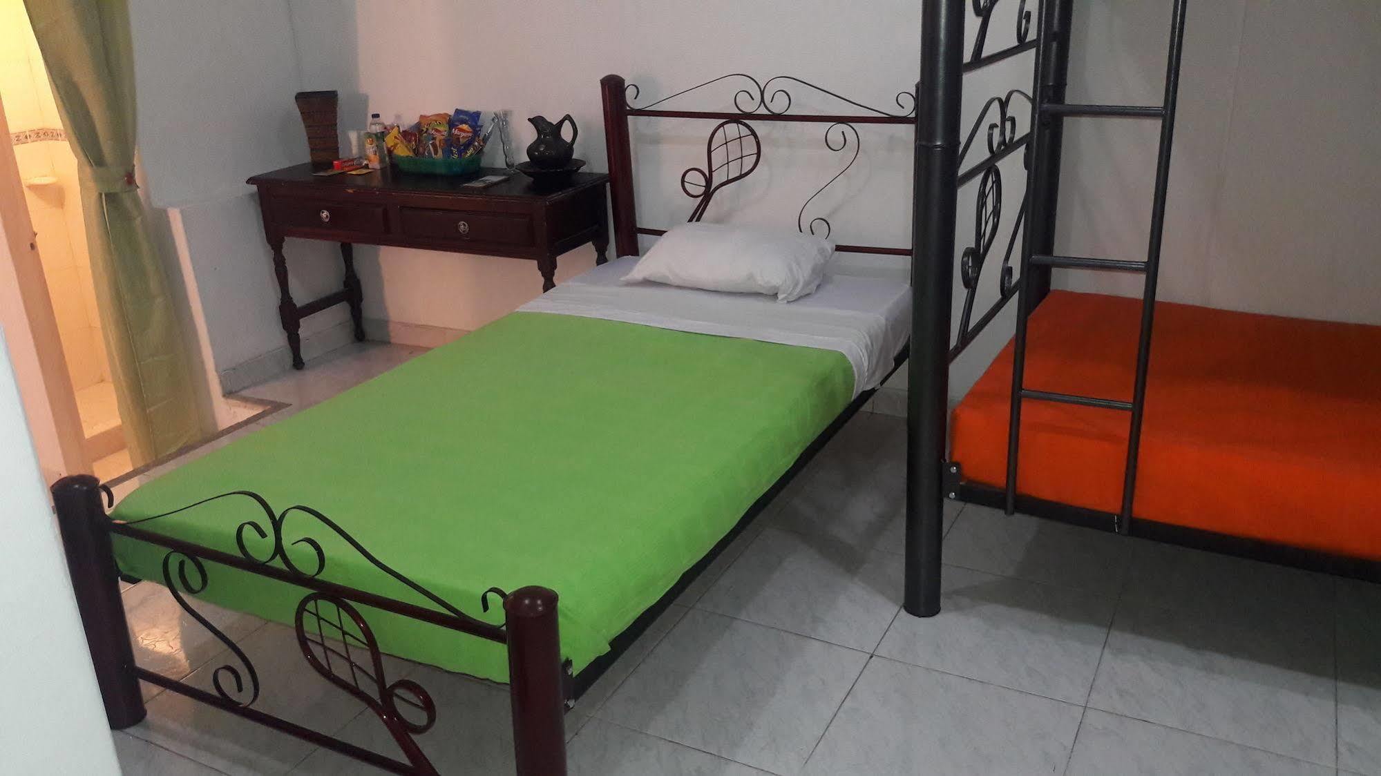 Hostal Deluxe Santander Manizales Exteriér fotografie