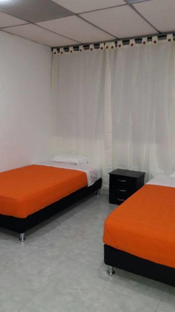 Hostal Deluxe Santander Manizales Exteriér fotografie